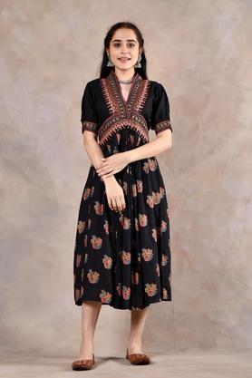 Printed Rayon V Neck Women's Ethnic Dress