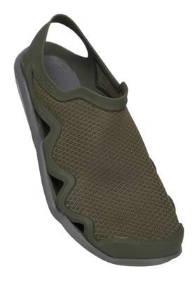 Crocs swiftwater mesh wave best sale textured sandal