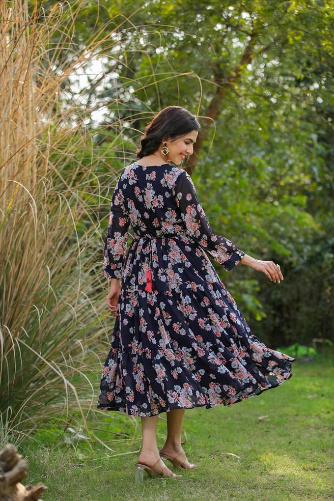 Only in dreams navy blue floral print maxi dress best sale