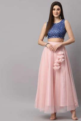 Long skirt with clearance net