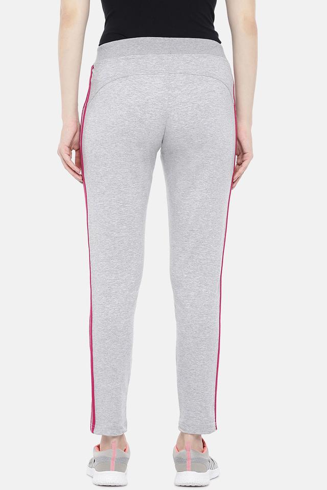 WOMEN SOLID TRACK PANT WITH POCKETS