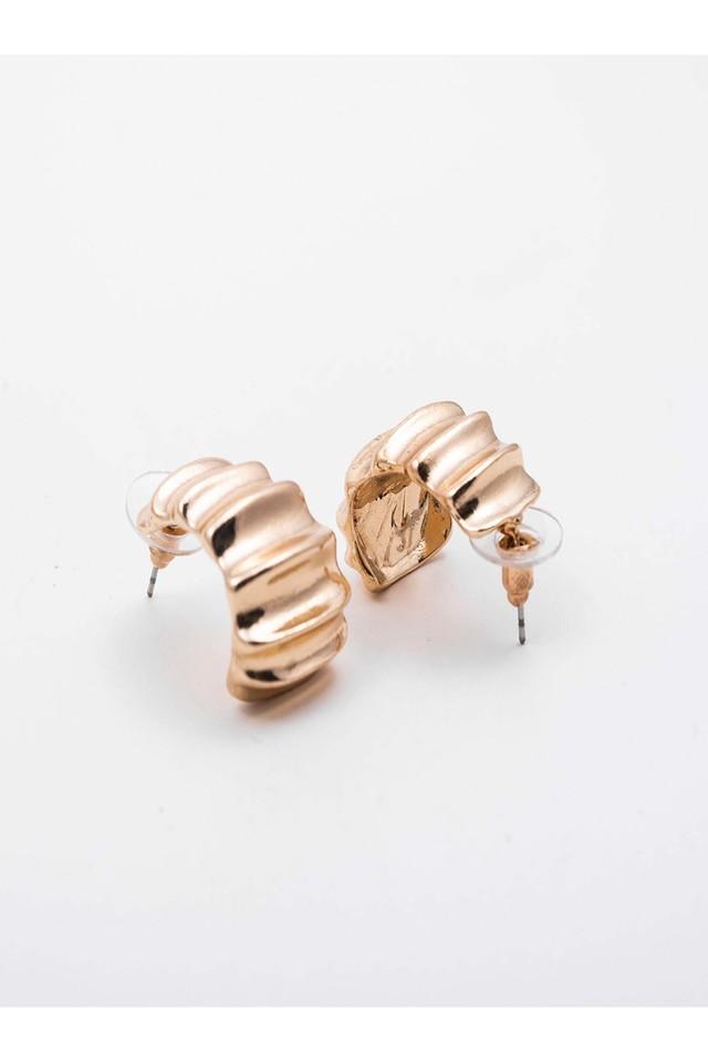 Rose gold hot sale color earrings