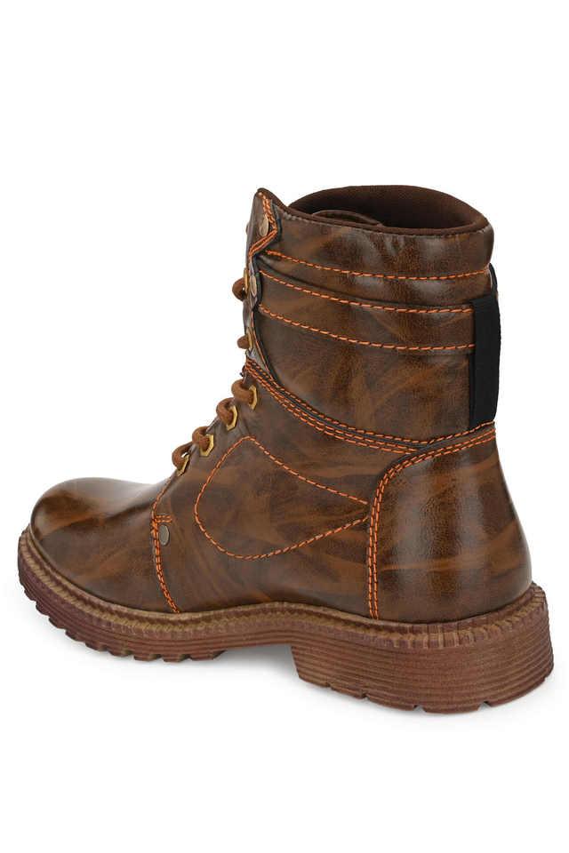 Big best sale man boots