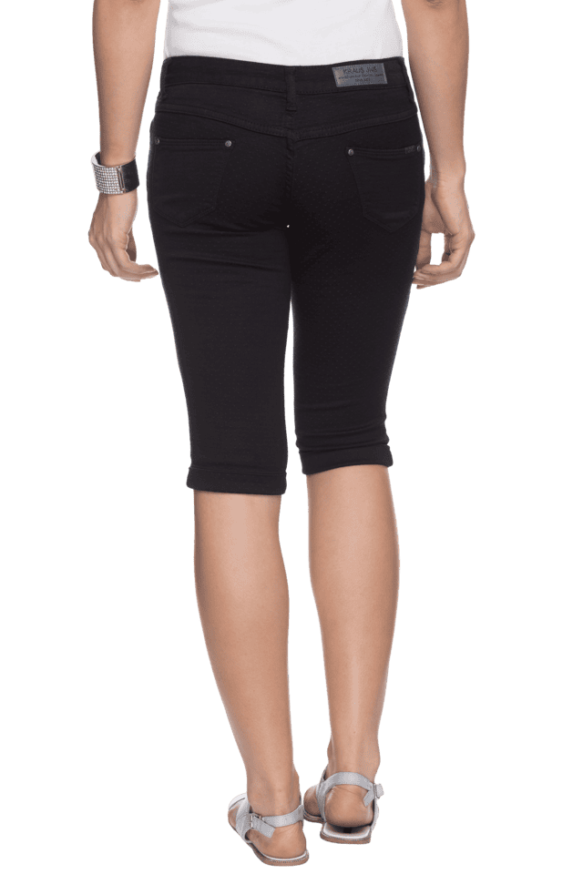 Ladies Black Denim Capri, 110GSM, Size: Medium at Rs 270/piece in New Delhi