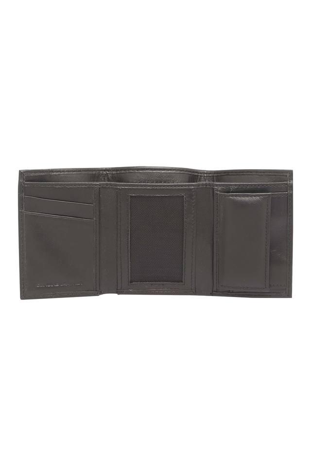 Fastrack Leather Brown Wallet - Get Best Price from Manufacturers &  Suppliers in India