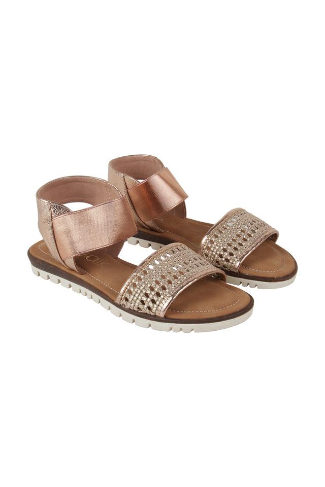 Wicker sandals online