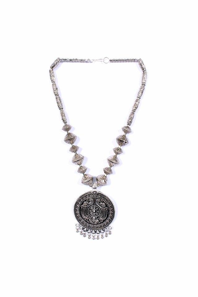 3 Brands To Shop Traditional Silver Coin Necklace Designs