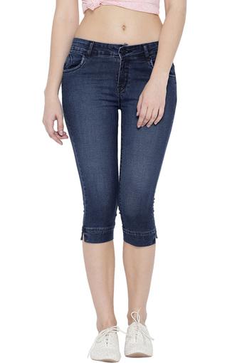 womens skinny capris