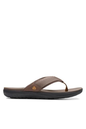 clarks brown flip flops
