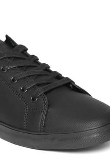 Benetton hot sale black shoes