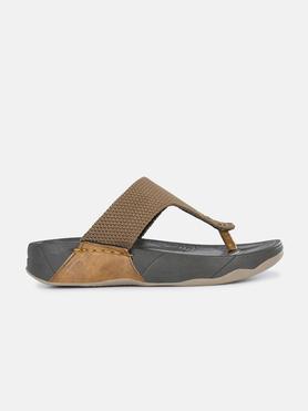 Mens Sandals Buy Mens Floaters Sandals Online Shoppers Stop