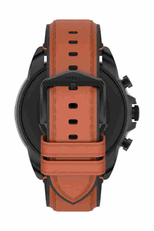 Fossil smartwatch hot sale leather strap