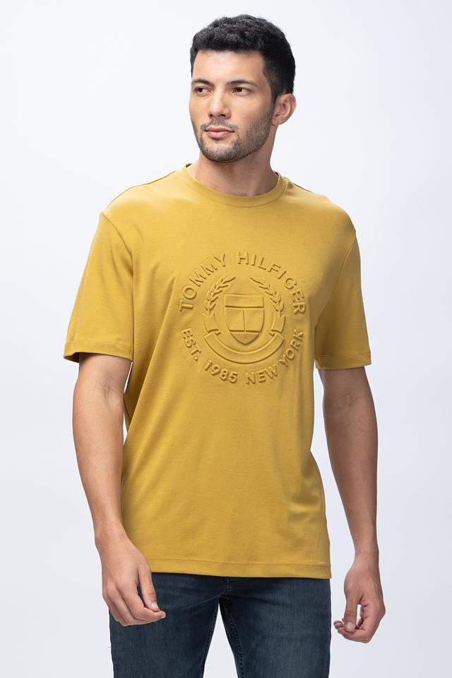 Tommy hilfiger yellow online t shirt