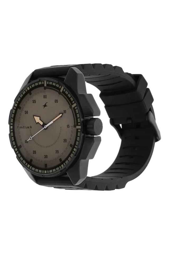 Fastrack commando analog watch new arrivals