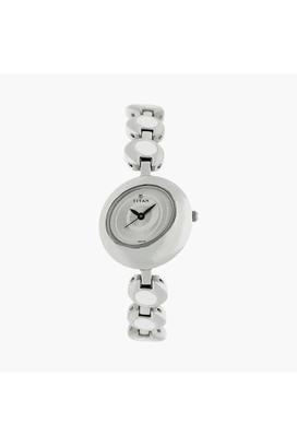 Titan youth analog discount black dial women's watch