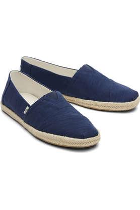 Toms on sale shoes otters