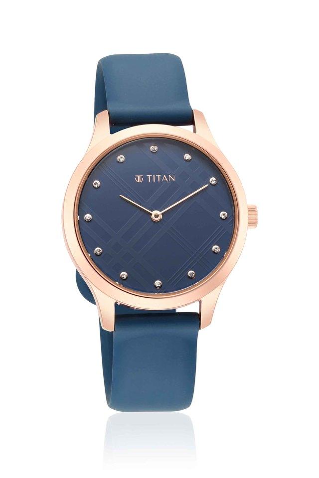 Buy TITAN undefined Womens 36 x 42 mm Athleisure Blue Dial Analogue Watch 95125WP03 Shoppers Stop