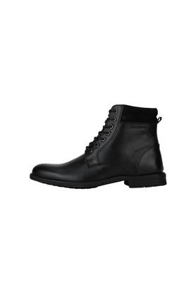 Mid top sale flat boots