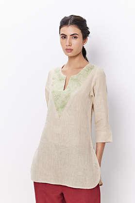 Sweater to wear with on sale kurti