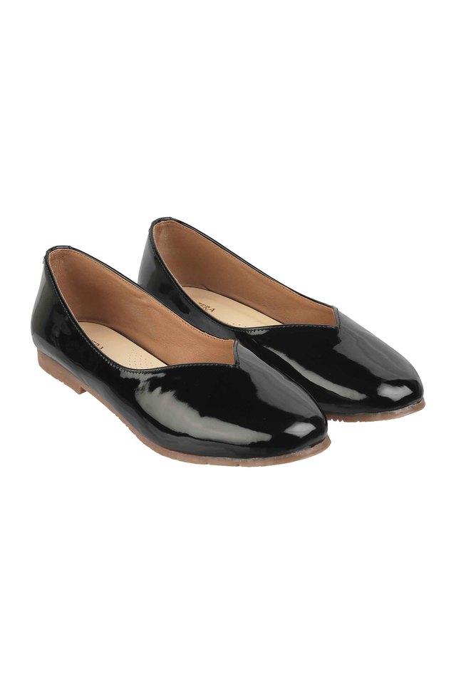 Formal flat hotsell shoes for ladies