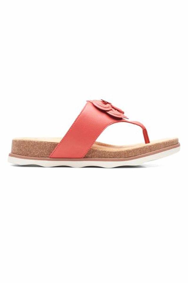 Clarks leather 2024 sandals ladies