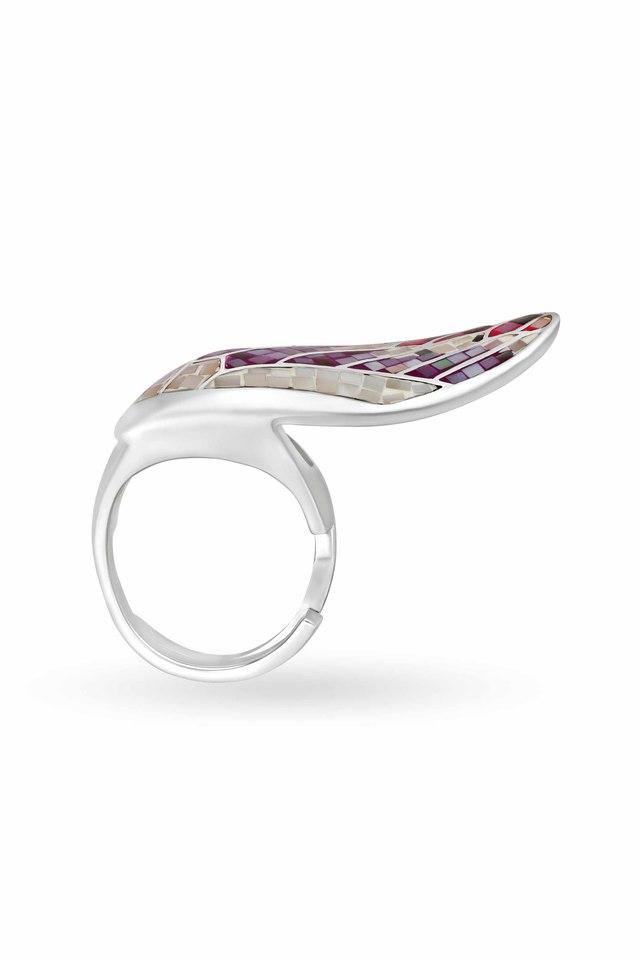 single silver ring