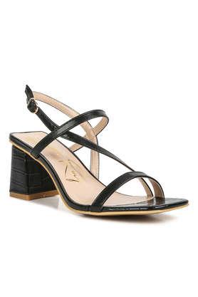 Sandals with best sale 2 buckle straps