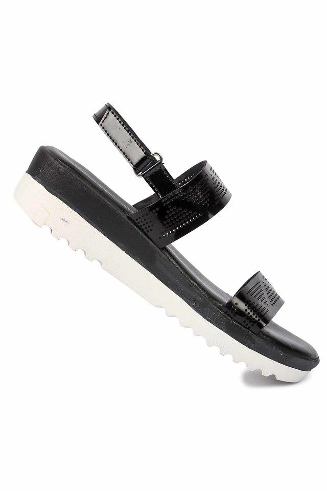 Run, Don't Walk: Platform Sandals Are on Sale Starting at $11 at Amazon