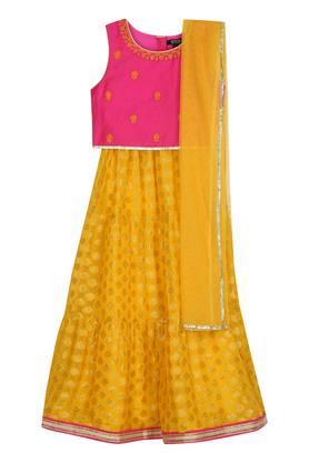 Get Upto 40 Off On Indian Traditional Dress For Girls Shoppers Stop