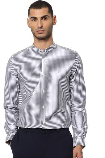 mens slim fit striped shirt