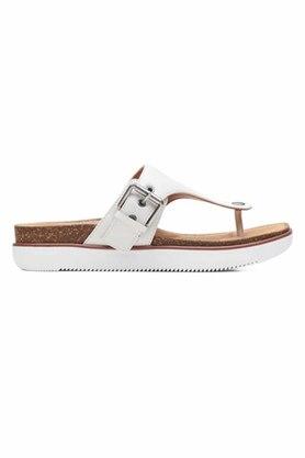 Clarks leather outlet flip flops womens