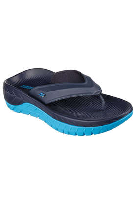 Skechers on the hotsell go essence flip flop