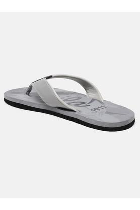 Fila white flip clearance flops