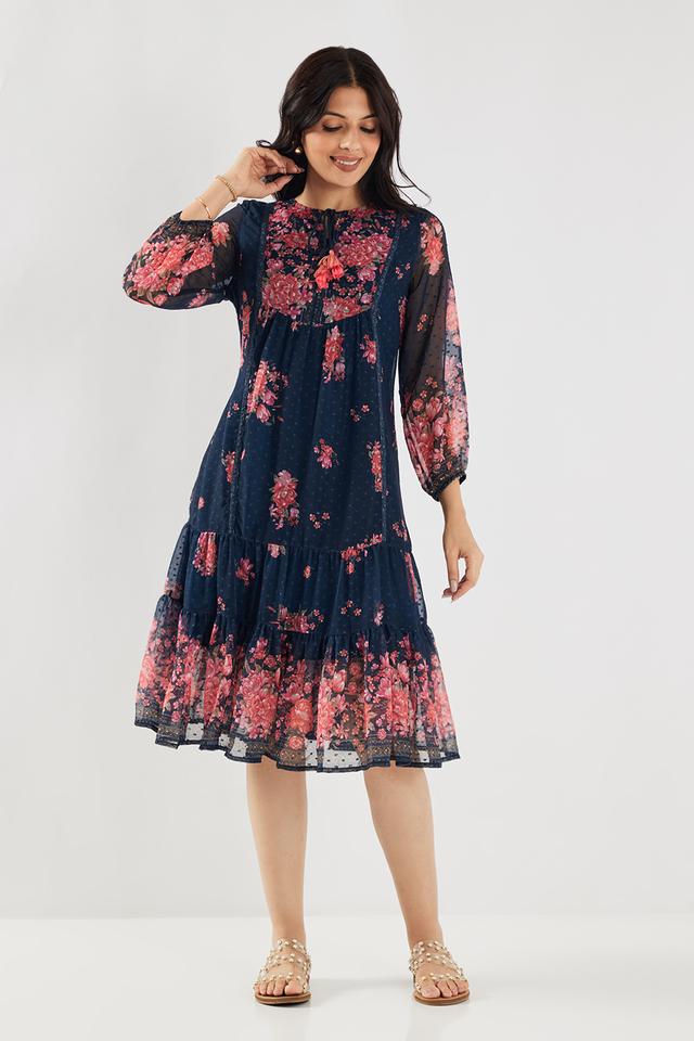 Shop Indian Ethnic Dresses for Women Online at Best Prices Shoppers Stop