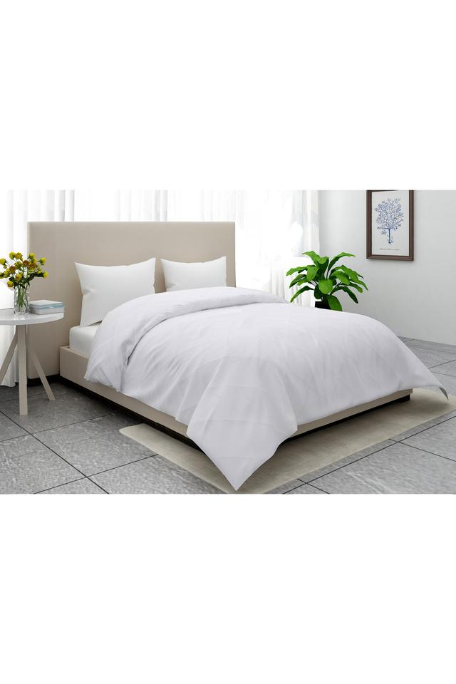 Buy PORTICO Solid Double Quilt Shoppers Stop