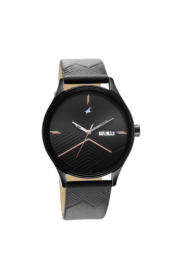 Buy FASTRACK Men s 40.70 x 48.30 x 8.47 mm Style Up 2.0 Black Dial Leather Analog Watch 3247NL01 Shoppers Stop