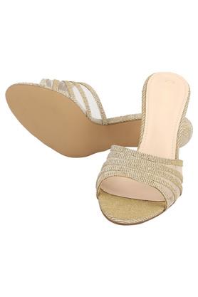 Catwalk hot sale golden heels