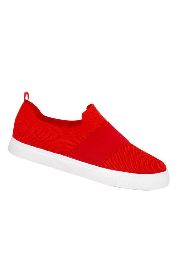 Nike slip on sneakers hot sale boys