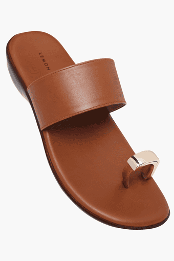 new flat chappal