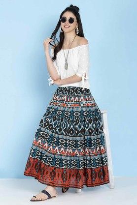 Semi formal store skirts and tops