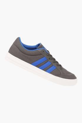 Adidas mens canvas hot sale lace up sneakers