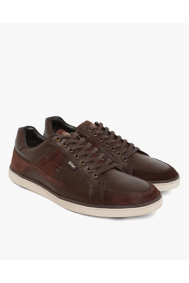 65% OFF on Roadster Men Tan Brown Sneakers on Myntra | PaisaWapas.com