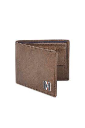 Tommy hilfiger leather brown store casual regular wallet