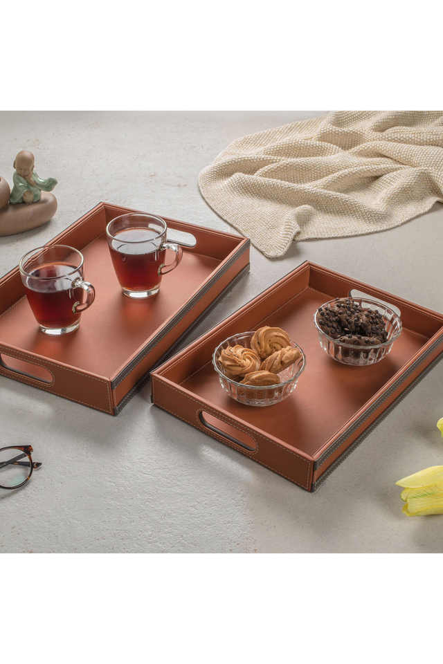 Leatherite Large Serving Tray Set of 1, Modern Decorative Serving Trays for  Kitchen 37x26x5.5cm - Orange