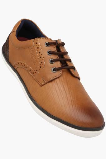 shoppers stop lee cooper shoes