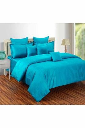 Aqua bedding sale