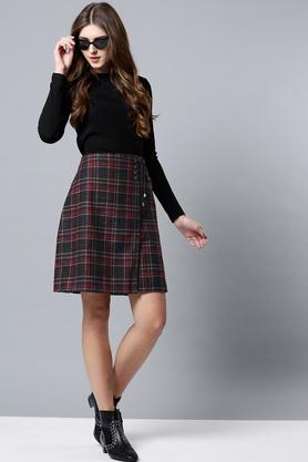 Women check store skirt