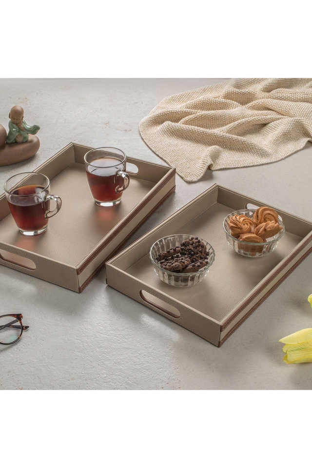 Large decorative serving clearance trays