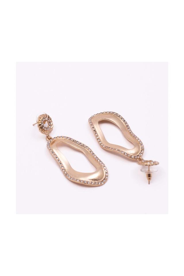 Latest deals stylish earrings