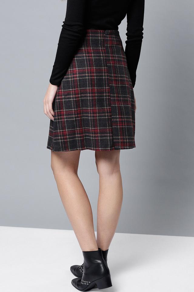 Women check store skirt